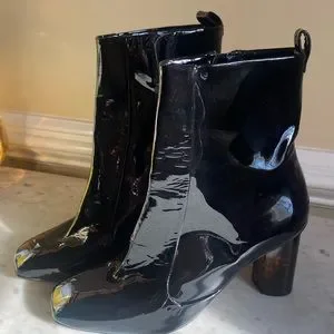 Kurt Geiger London Shoes Designer Kurt Geiger London Stride 9 Bootie Shiny Black Patent Leather Poshmark